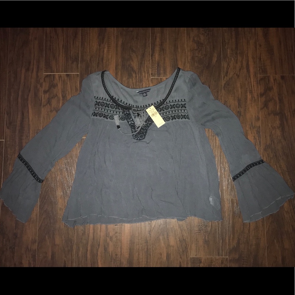 Grey long bell sleeve American Eagle shirt